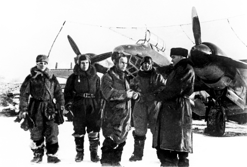 После боевого вылета. Зима, 1942 год